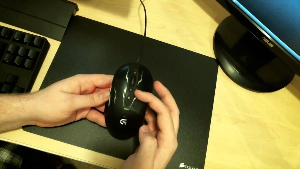 Logitech G400s Optical Gaming Mouse