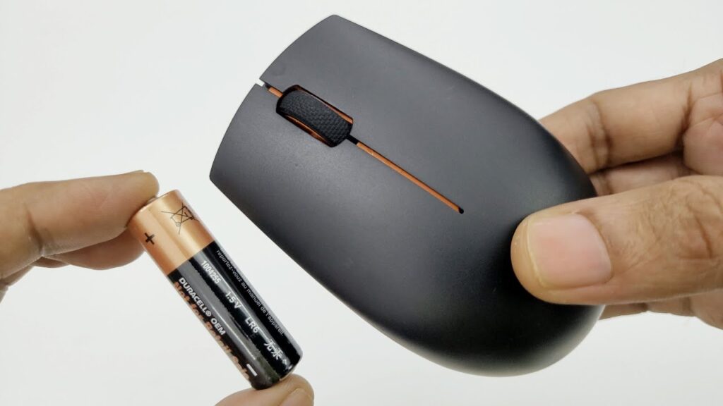 Lenovo 300 wireless compact mouse  battery 